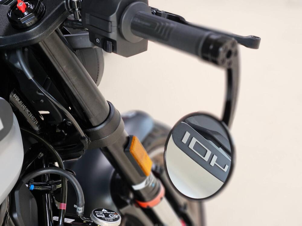 Husqvarna Vitpilen 401 (2021 - 23) (8)