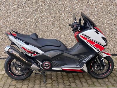 Yamaha T-Max 530 (2015 - 16) usata