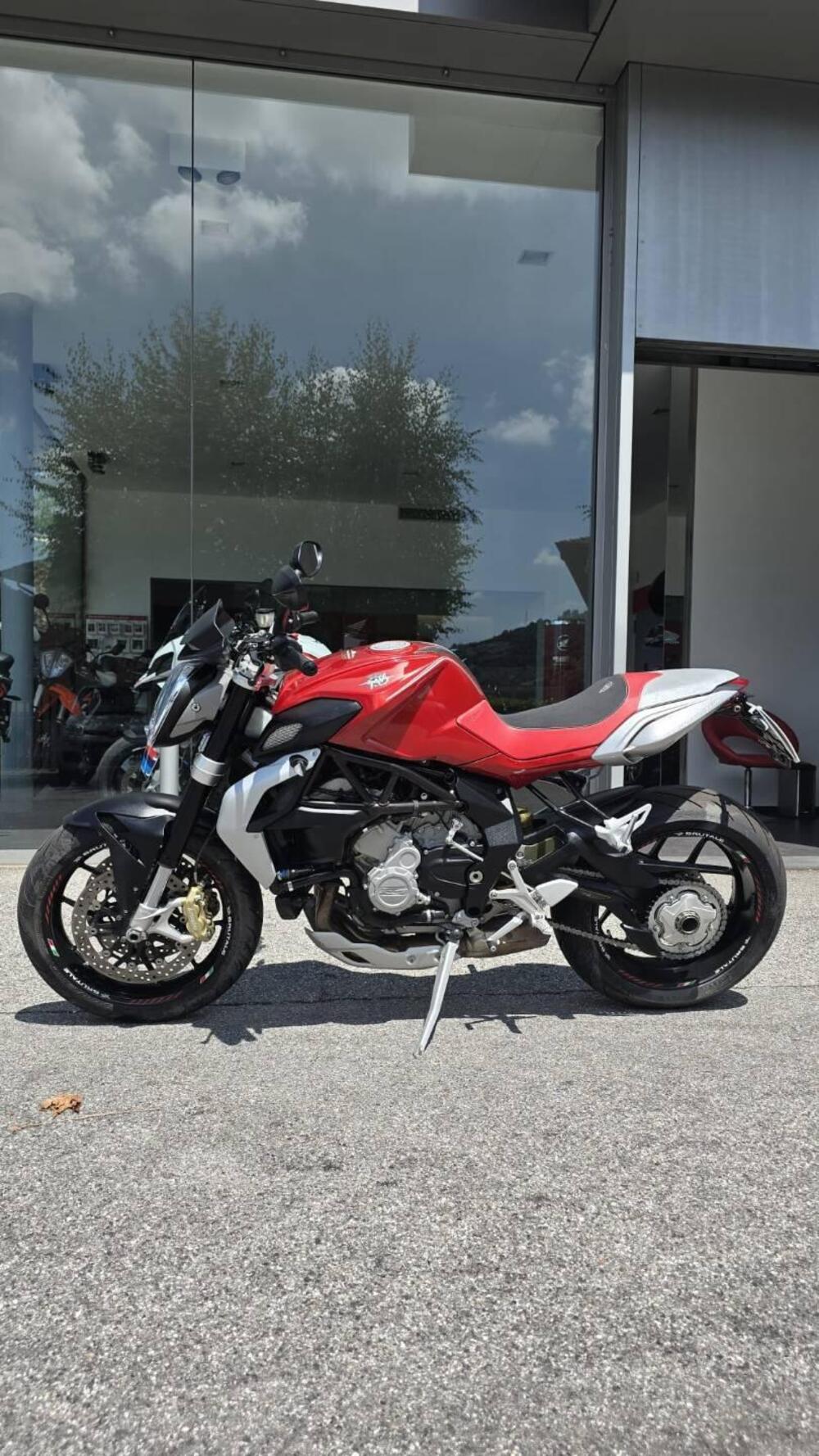 MV Agusta Brutale 800 (2012 - 15) (3)