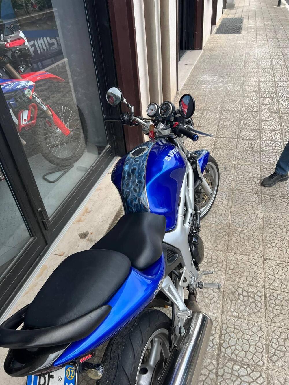 Suzuki SV 650 (1999 - 02) (4)