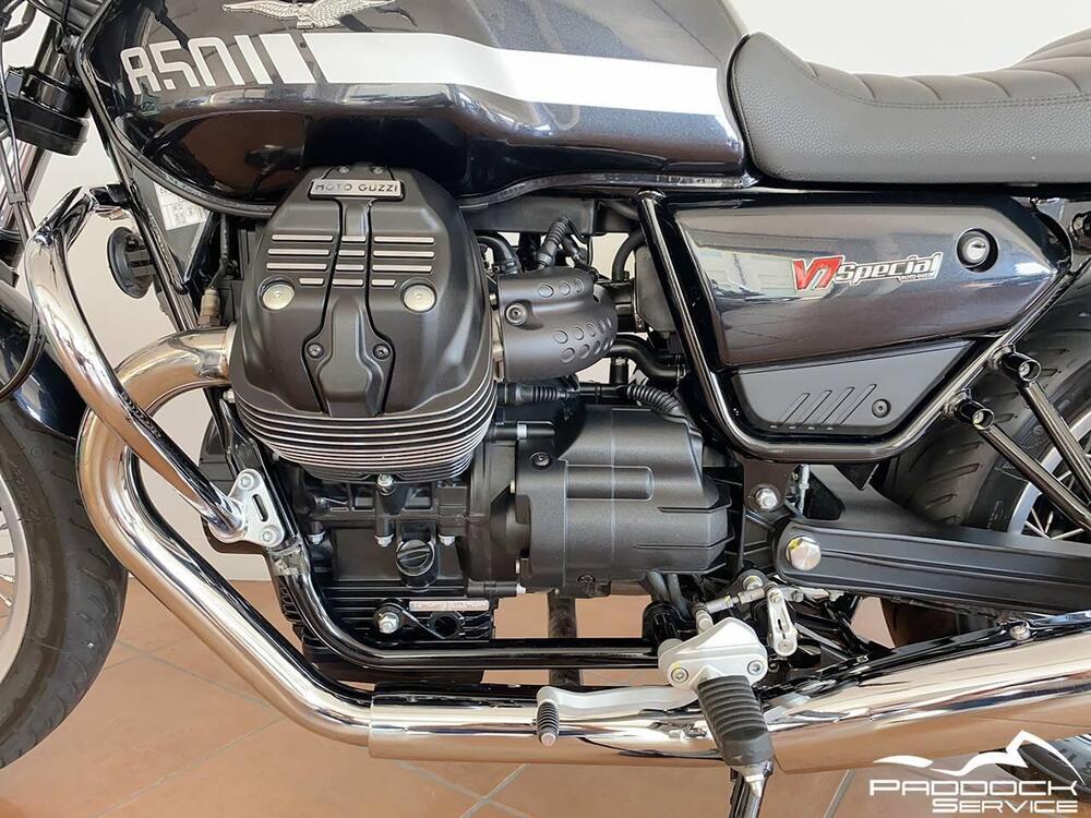 Moto Guzzi V7 Special (2021 - 24) (13)