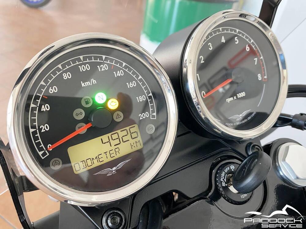 Moto Guzzi V7 Special (2021 - 24) (19)