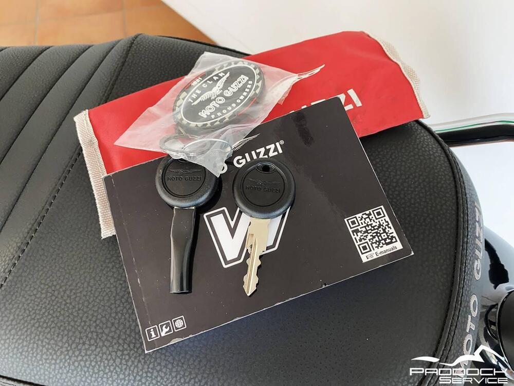 Moto Guzzi V7 Special (2021 - 24) (20)