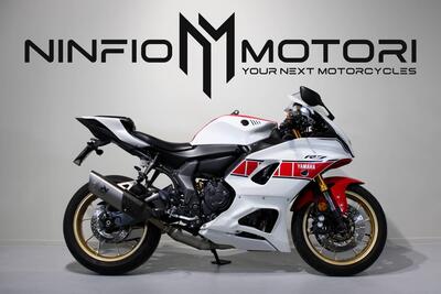 Yamaha YZF R7 World GP 60th Anniversary (2022 - 23) usata
