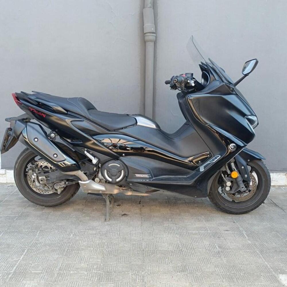 Yamaha T-Max 560 Tech Max (2021)