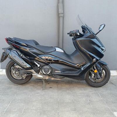 Yamaha T-Max 560 Tech Max (2021) usata