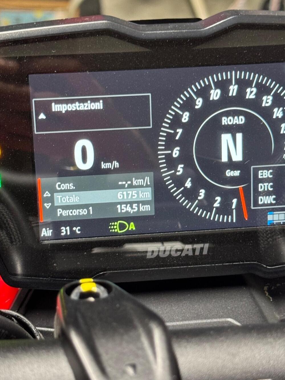 Ducati Streetfighter V4 S (2023 - 24) (4)