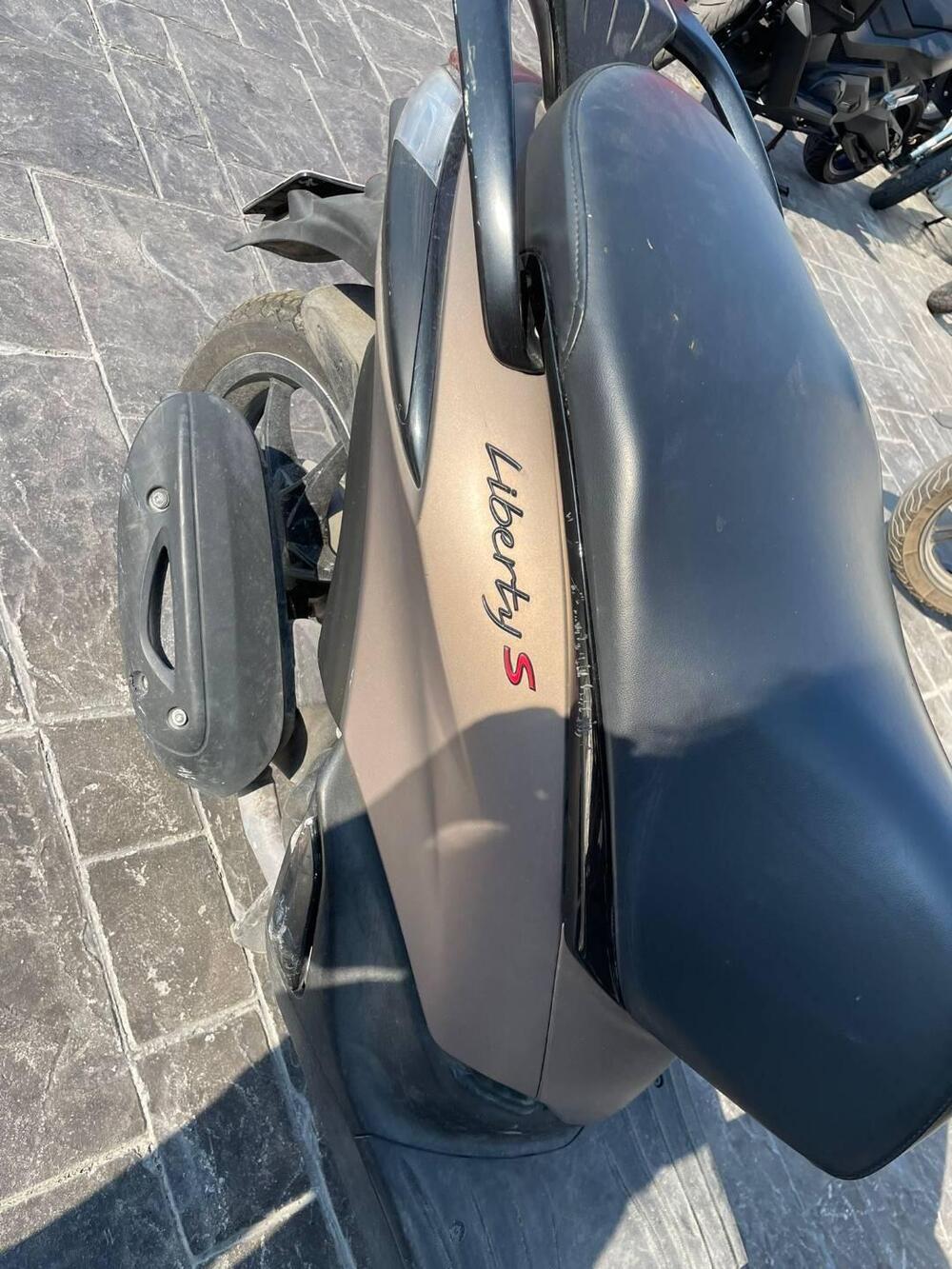 Piaggio Liberty 50 3V S (2021 - 24) (2)