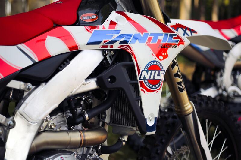 Fantic XXF &quot;NILS edition&quot;: le cross in edizione limitata che riprendono i colori delle moto factory
