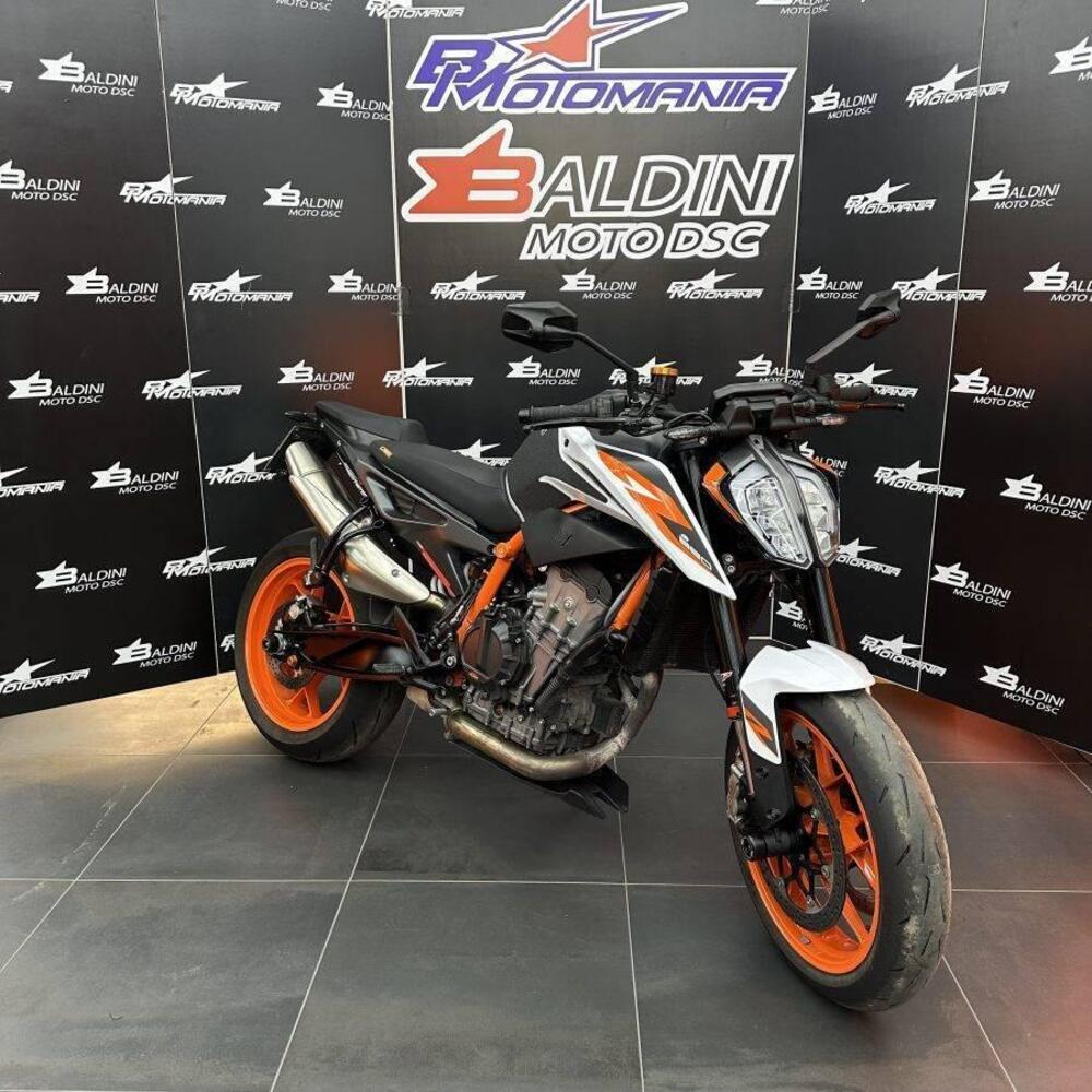 KTM 890 Duke R (2020) (4)