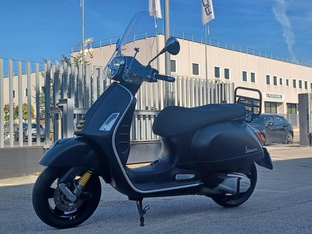 Vespa GTS 300 Supertech Hpe (2021 - 22) (2)