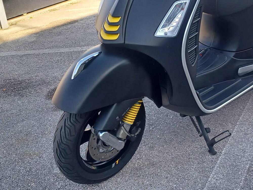 Vespa GTS 300 Supertech Hpe (2021 - 22) (3)