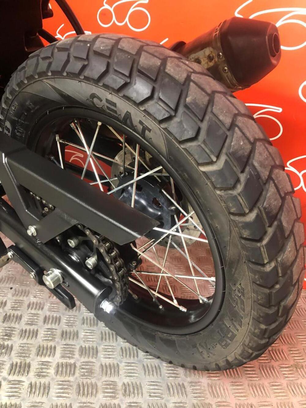 Royal Enfield Himalayan 411 (2021 - 24) (6)