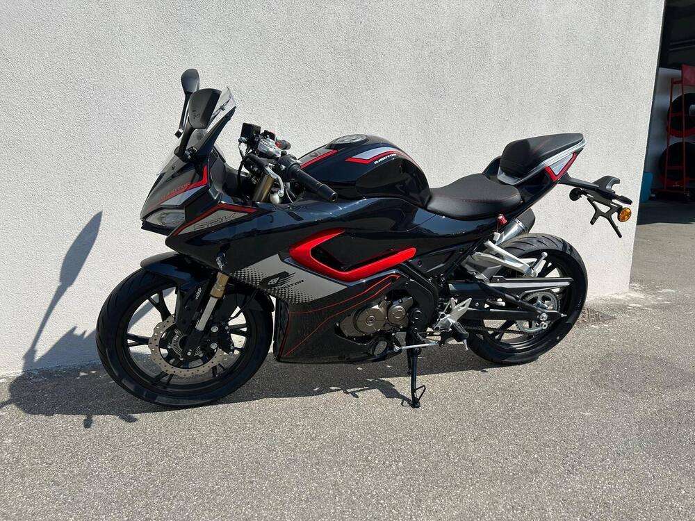 QJ Motor SRK 125 R (2025 - 26) (6)