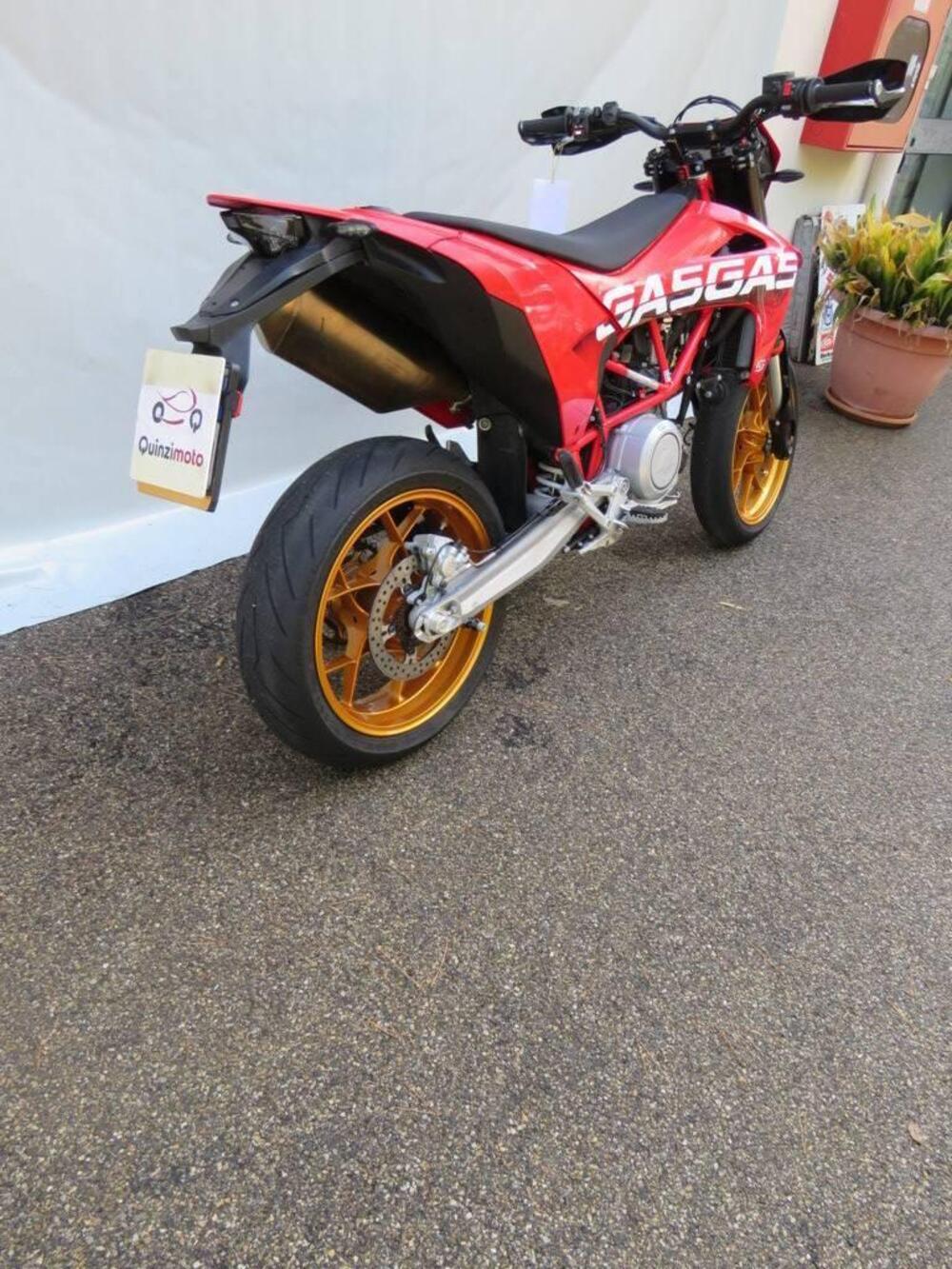 GASGAS SM 700 (2022 - 26) (12)