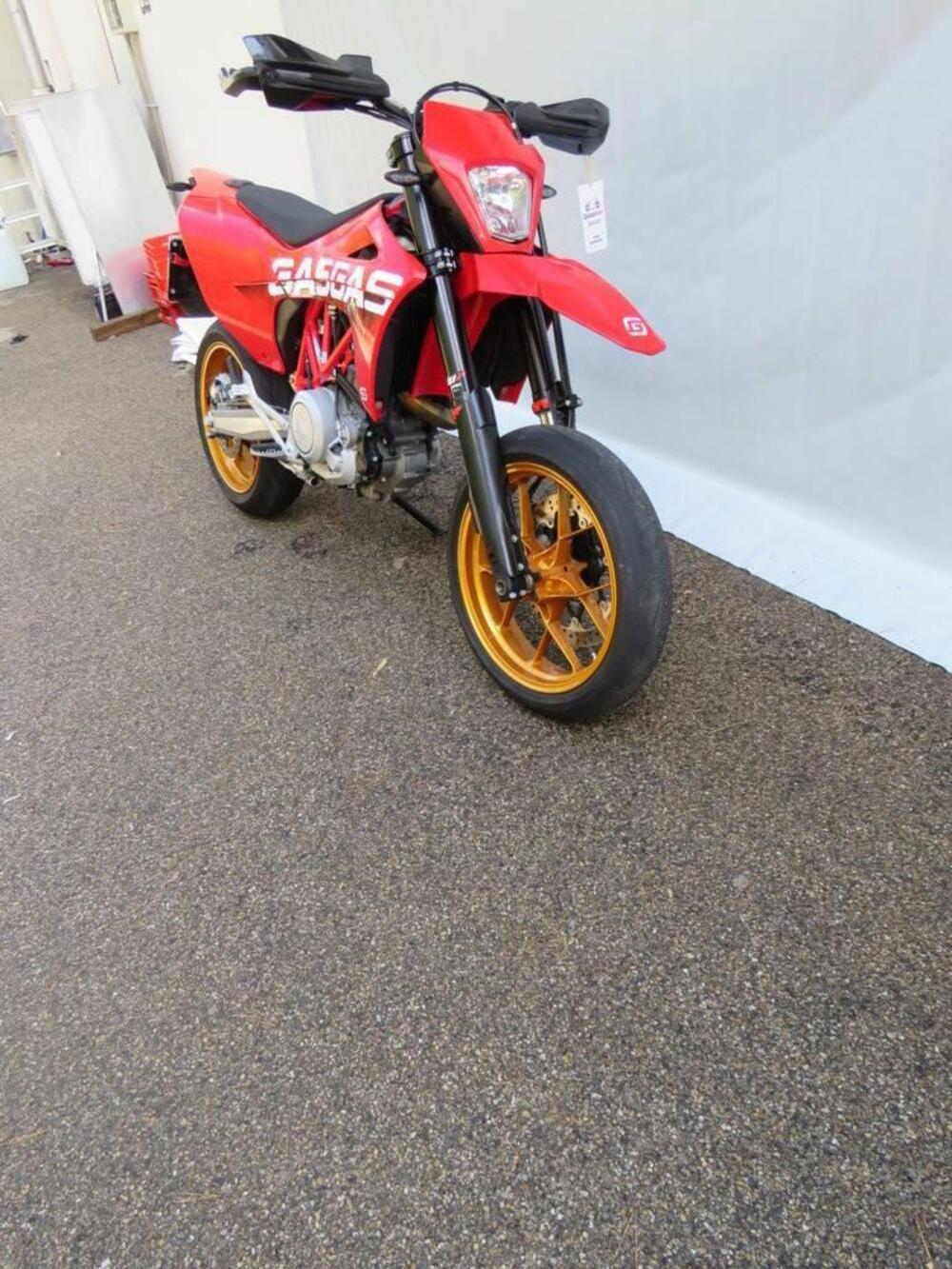 GASGAS SM 700 (2022 - 26) (13)