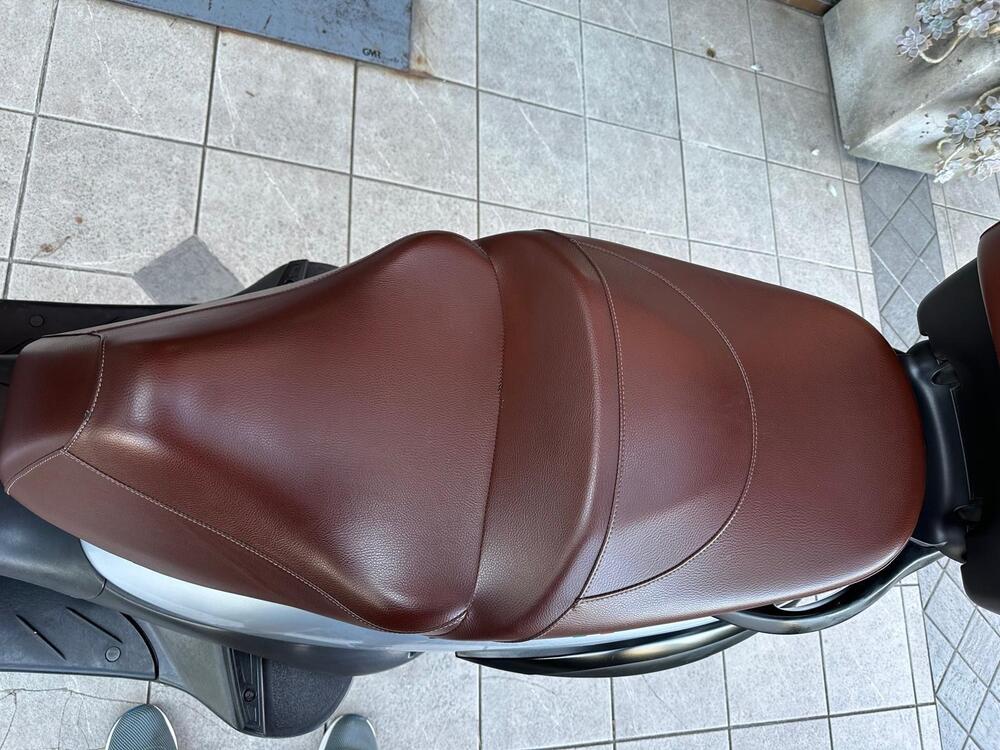 Piaggio Beverly 250 (2004 - 05) (7)