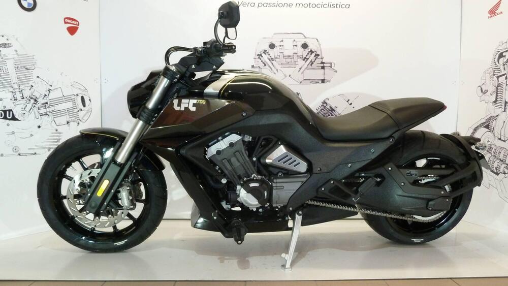 Benda Motorcycles LFC 700 (2024 - 25) (8)