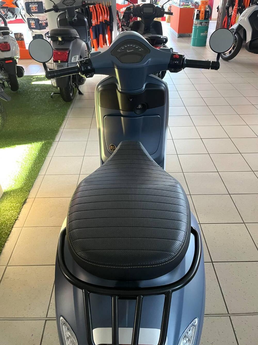 Vespa Primavera 150 Officina 8 (2026) (2)