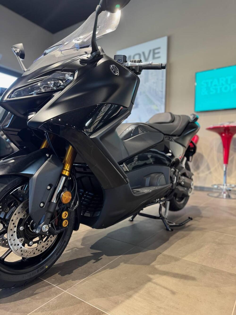 Yamaha T-Max 560 Tech Max (2022 - 24) (3)