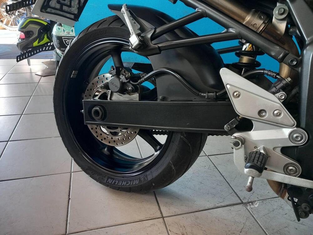 Yamaha FZ6 (2004 - 07) (14)