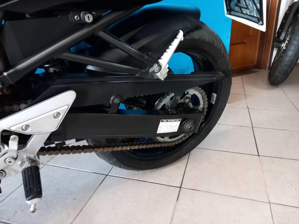 Yamaha FZ6 (2004 - 07) (13)