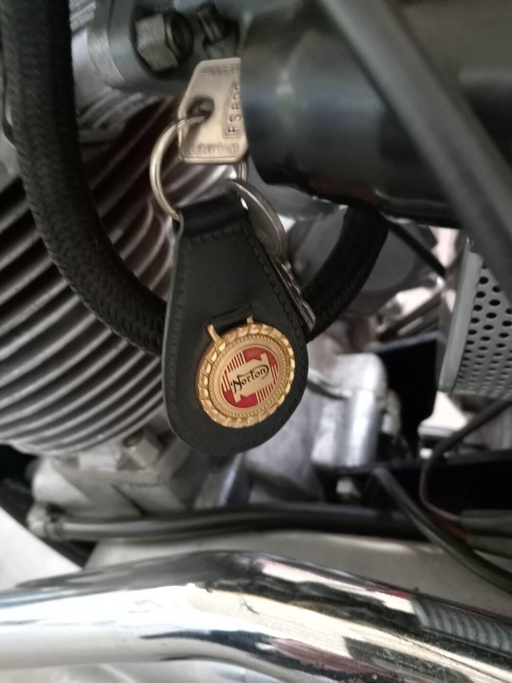 Norton commando ss 750 cc (9)