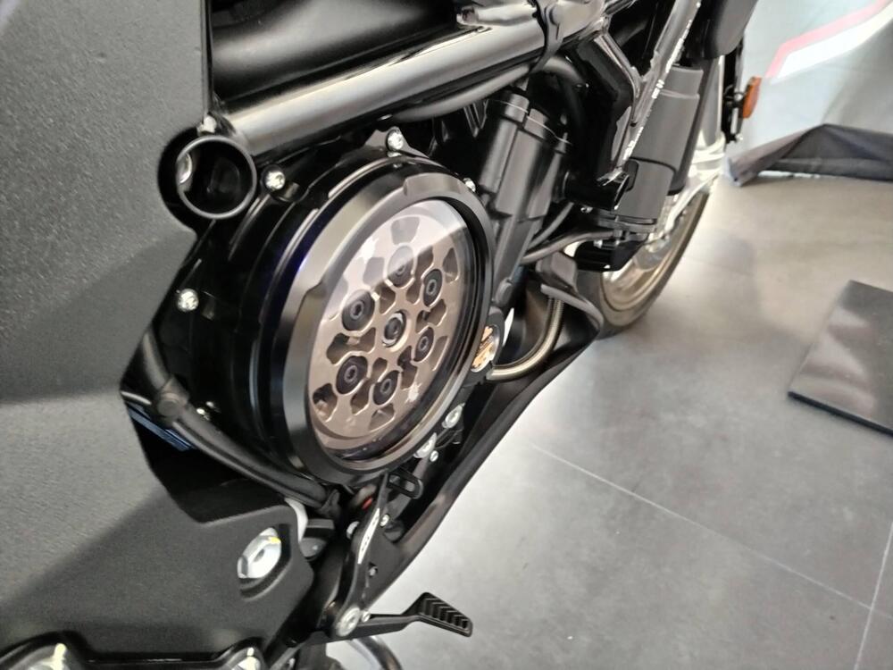 MV Agusta Turismo Veloce 800 Lusso SCS (2021 - 25) (4)