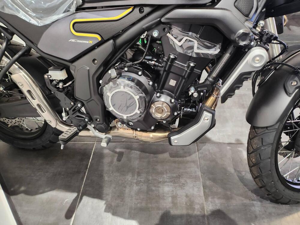 Voge Trofeo 525ACX Scrambler (2023 - 25) (3)