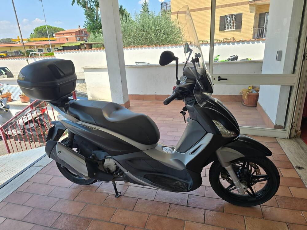 Piaggio Beverly 350 SportTouring ie (2011 - 15)