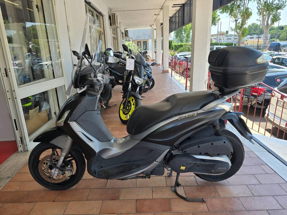 Piaggio Beverly 350 SportTouring ie (2011 - 15) (2)