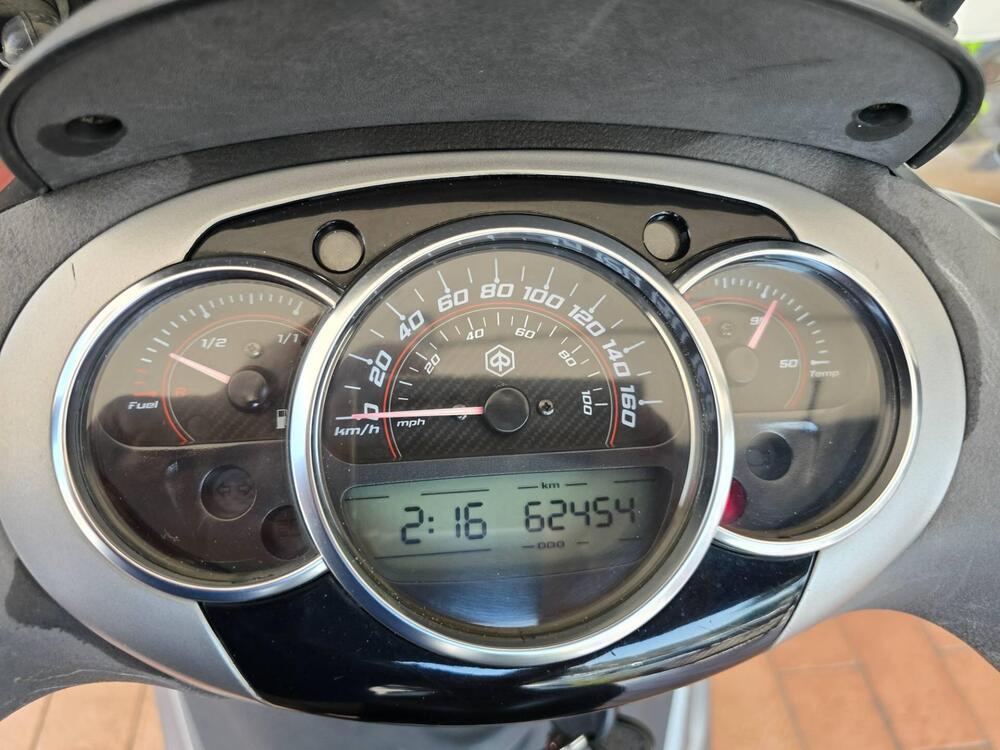 Piaggio Beverly 350 SportTouring ie (2011 - 15) (11)