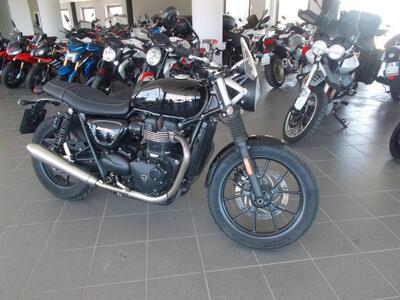 Triumph Street Twin 900 (2016) usata