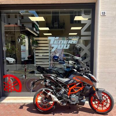 KTM 125 Duke (2021 - 23) usata