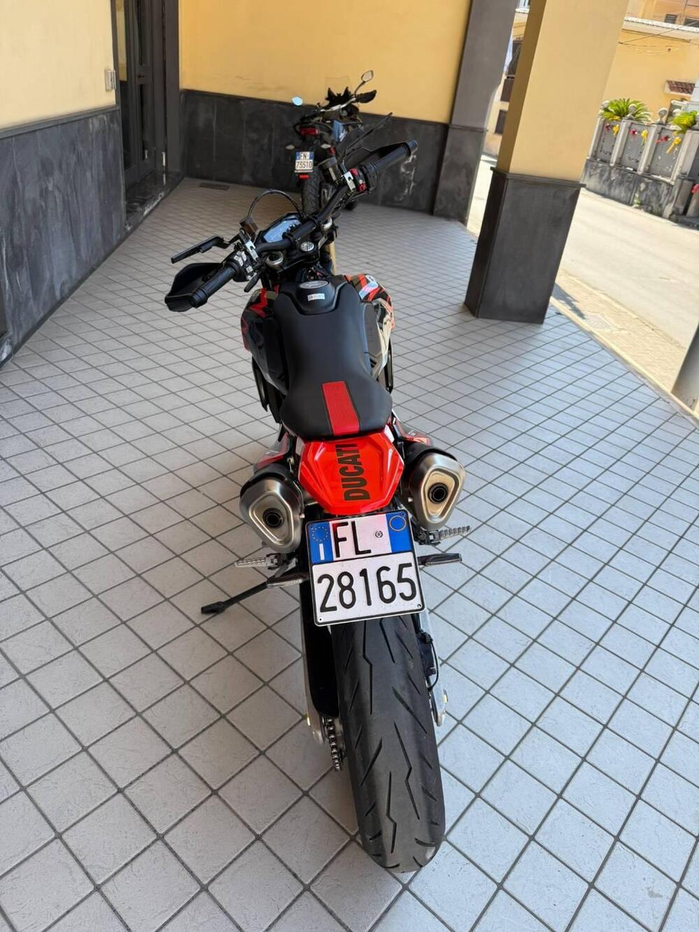 Ducati Hypermotard 698 Mono RVE (2024 - 25) (4)