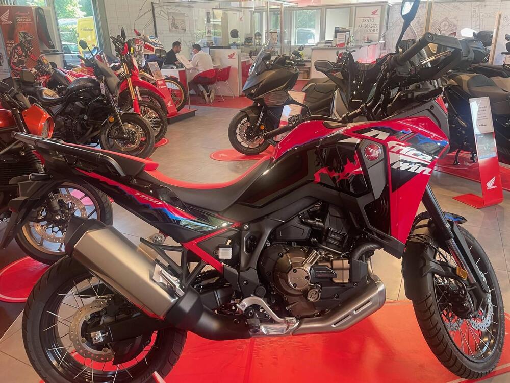 Honda Africa Twin CRF 1100L ES DCT (2024 - 26) (2)