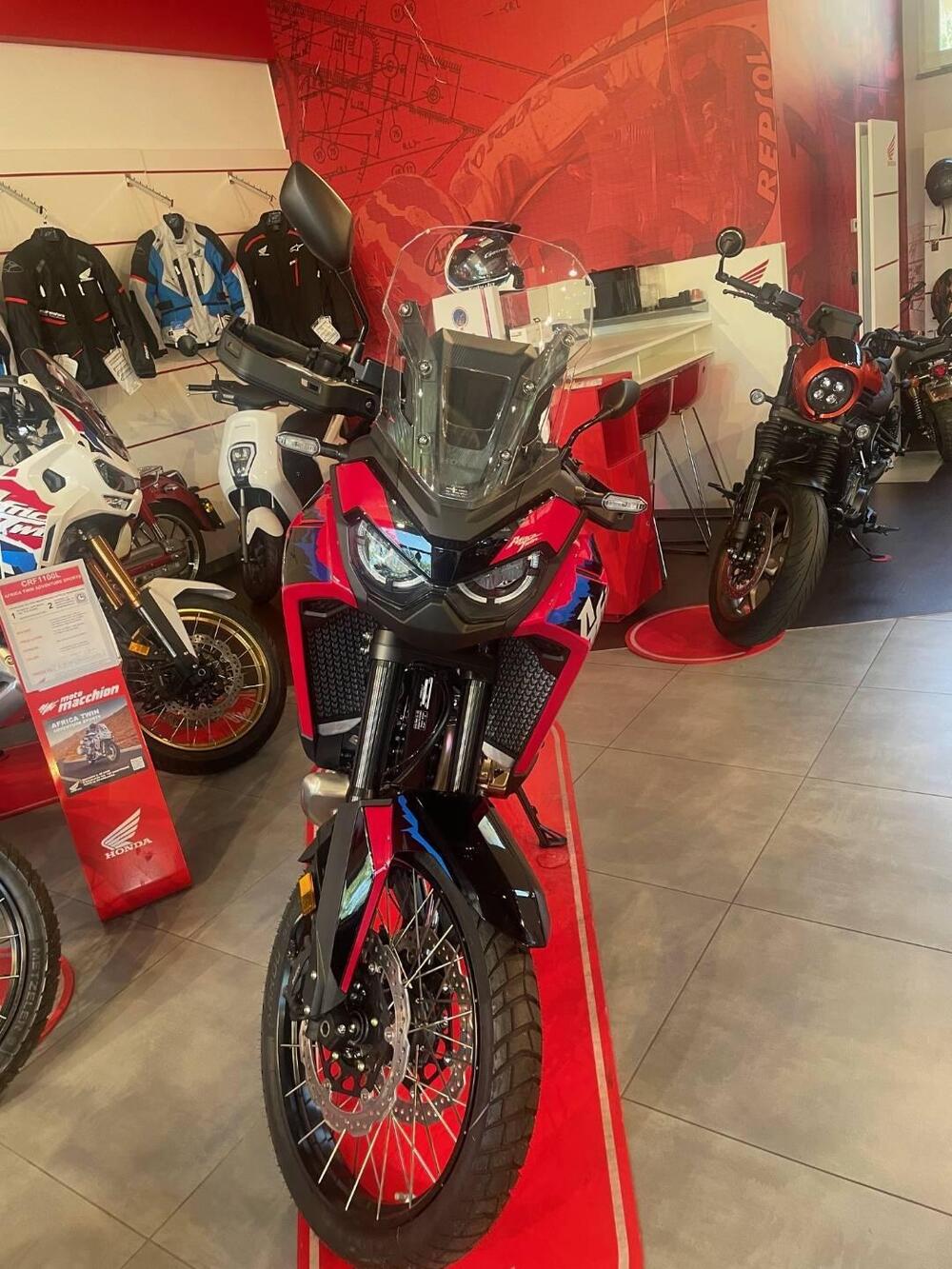Honda Africa Twin CRF 1100L ES DCT (2024 - 26) (3)
