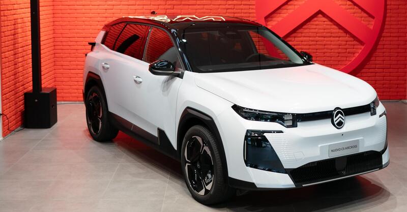 Citroen apre gli ordini della nuova C5 Aircross: caratteristiche, prezzi e allestimenti 