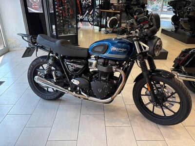 Triumph Street Twin 900 (2021 - 22) usata