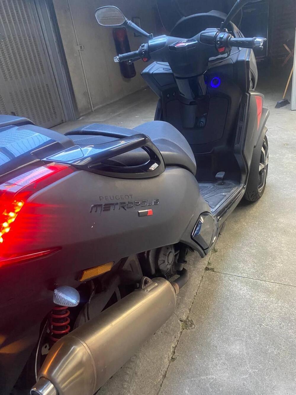 Peugeot Metropolis 400 RX-R (2017 - 19) (4)