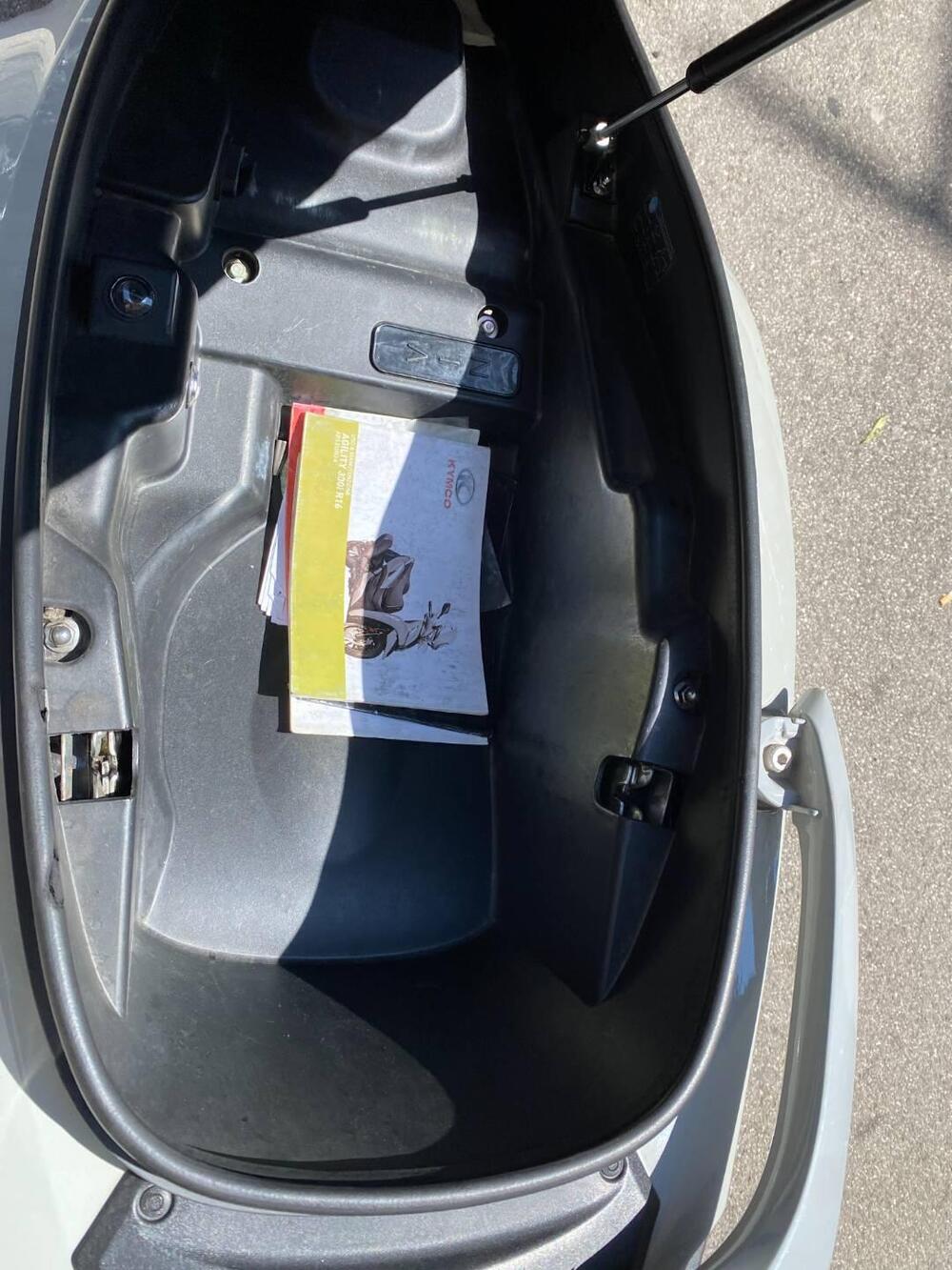 Kymco Agility 300i Noodoe (2021 - 24) (6)