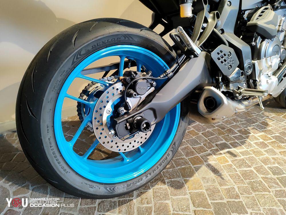 Yamaha MT-07 Y-AMT (2025 - 26) (6)