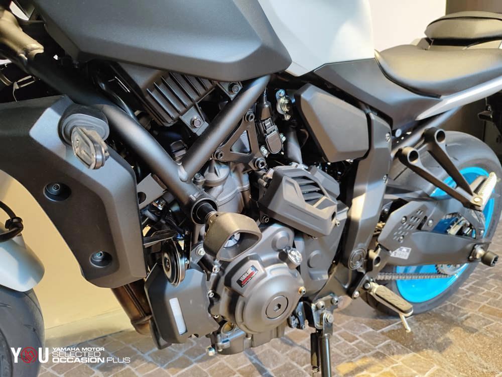 Yamaha MT-07 Y-AMT (2025 - 26) (8)