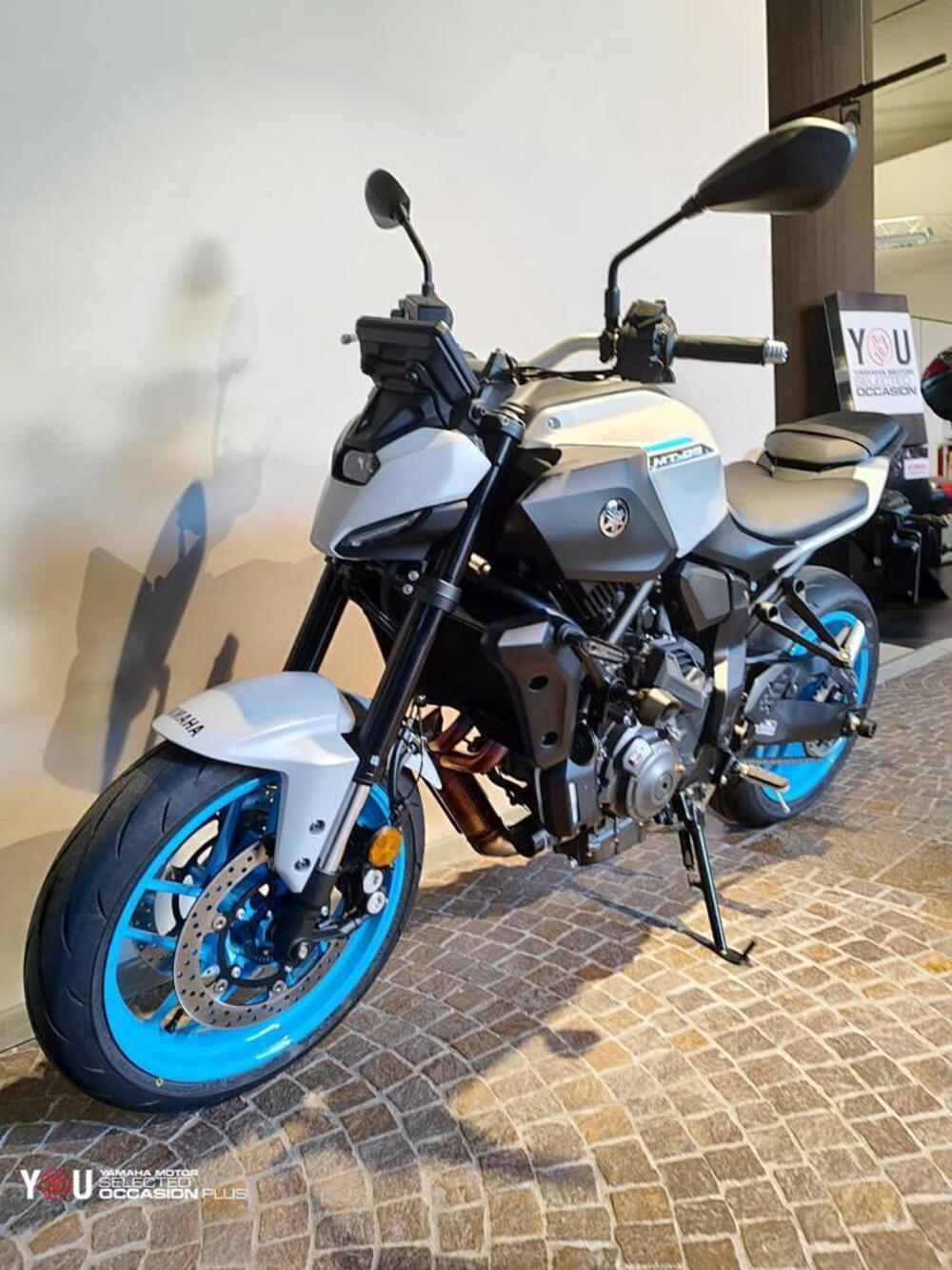 Yamaha MT-07 Y-AMT (2025 - 26) (7)