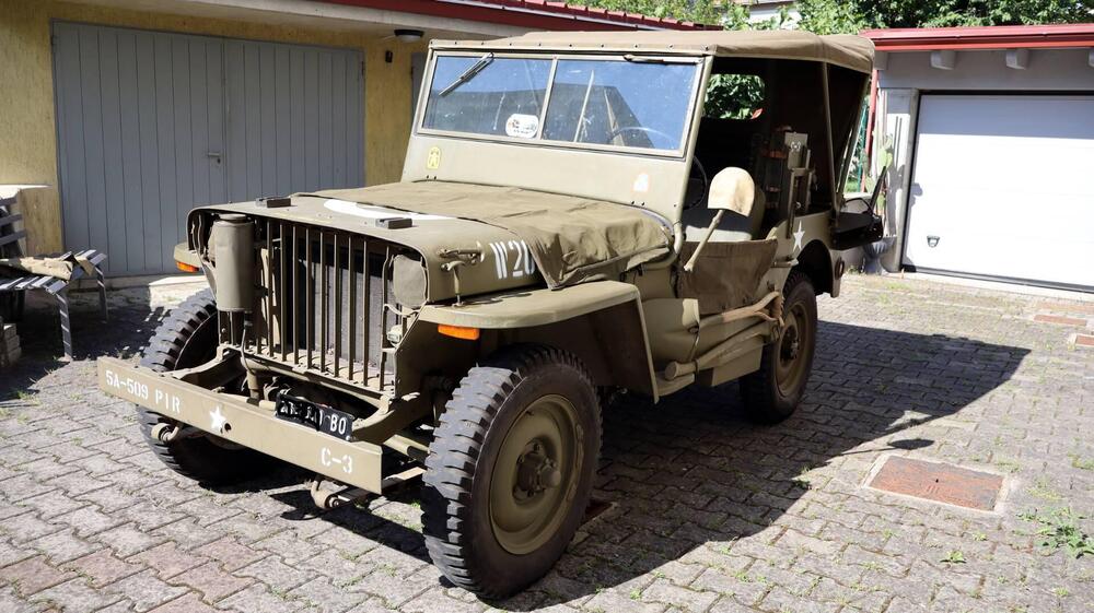 Jeep Willys MB Slat Grill d'epoca a Parma