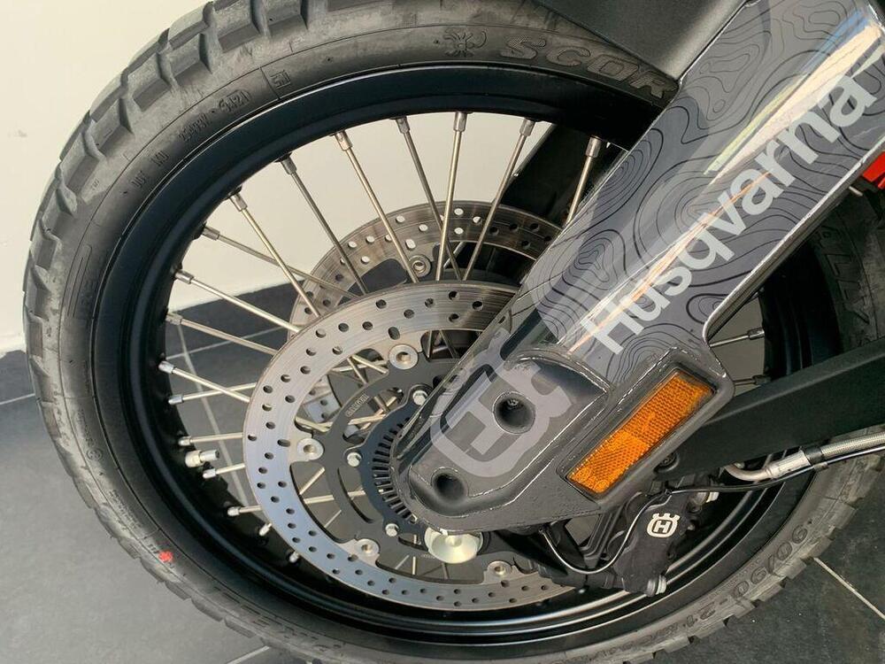 Husqvarna Norden 901 (2022 - 26) (13)