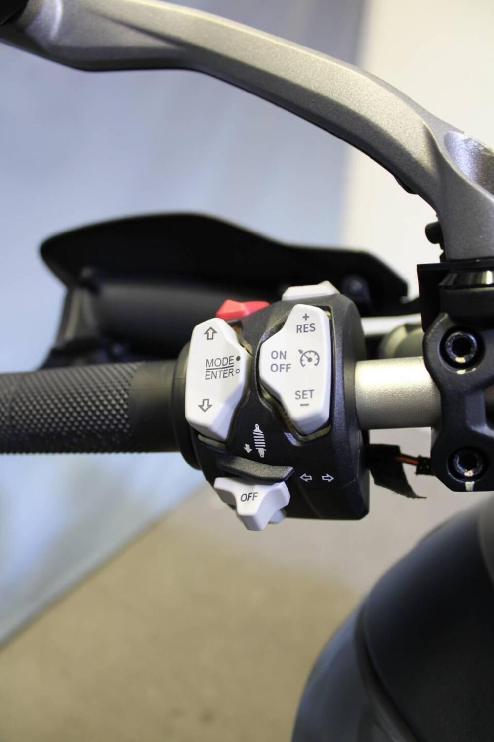 Ducati Multistrada V2 S (2022 - 24) (10)