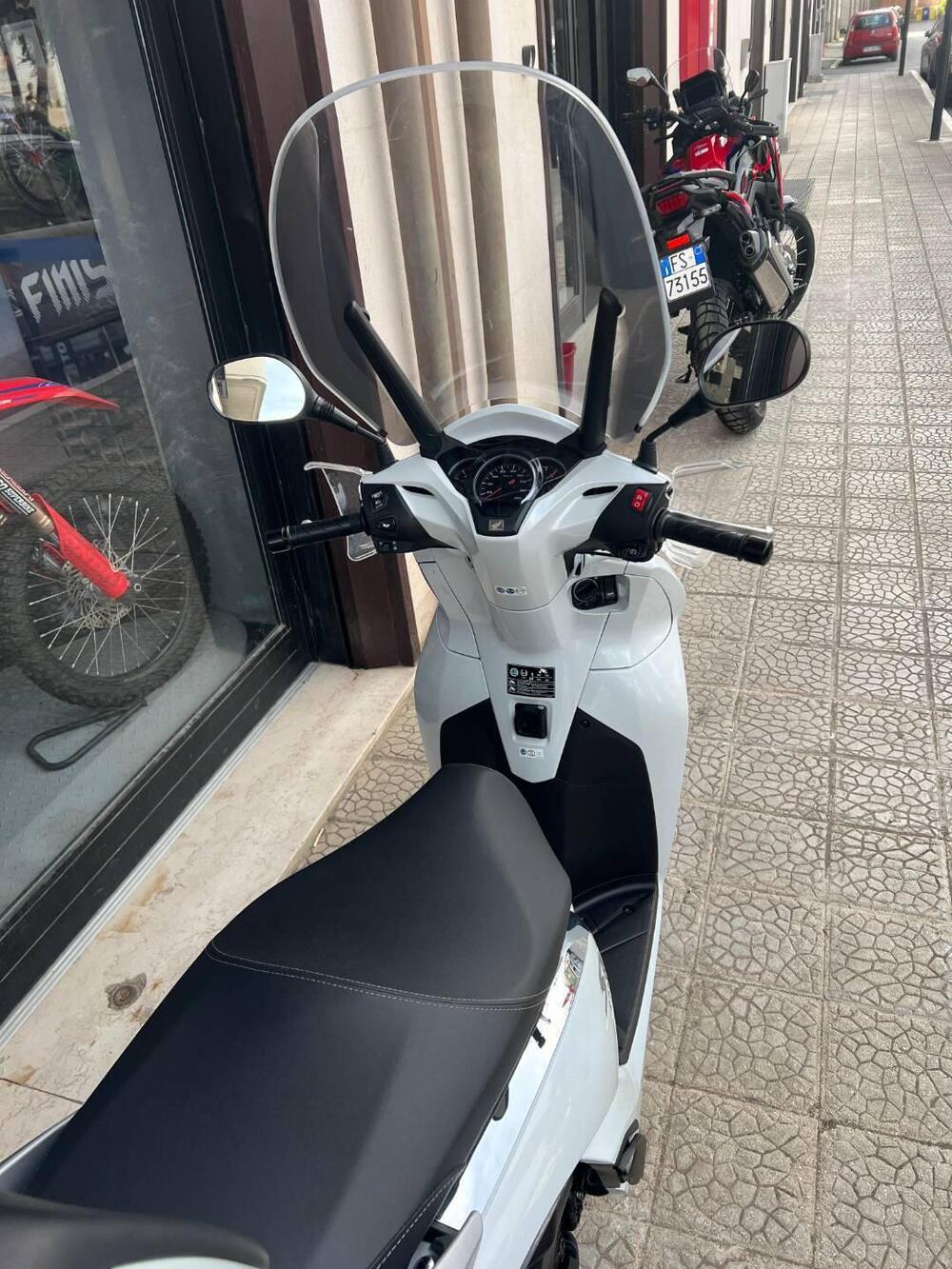 Honda SH 300 i ABS (2016 - 20) (5)