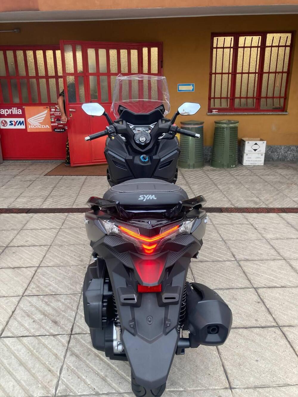 Sym Cruisym 300 E5+ (2025 - 26) (4)