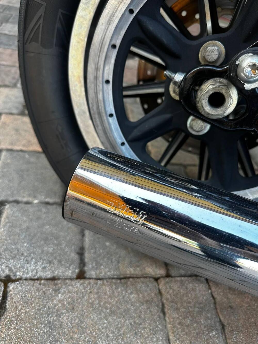 Harley-Davidson 883 R (2008 - 16) - XL 883R (11)